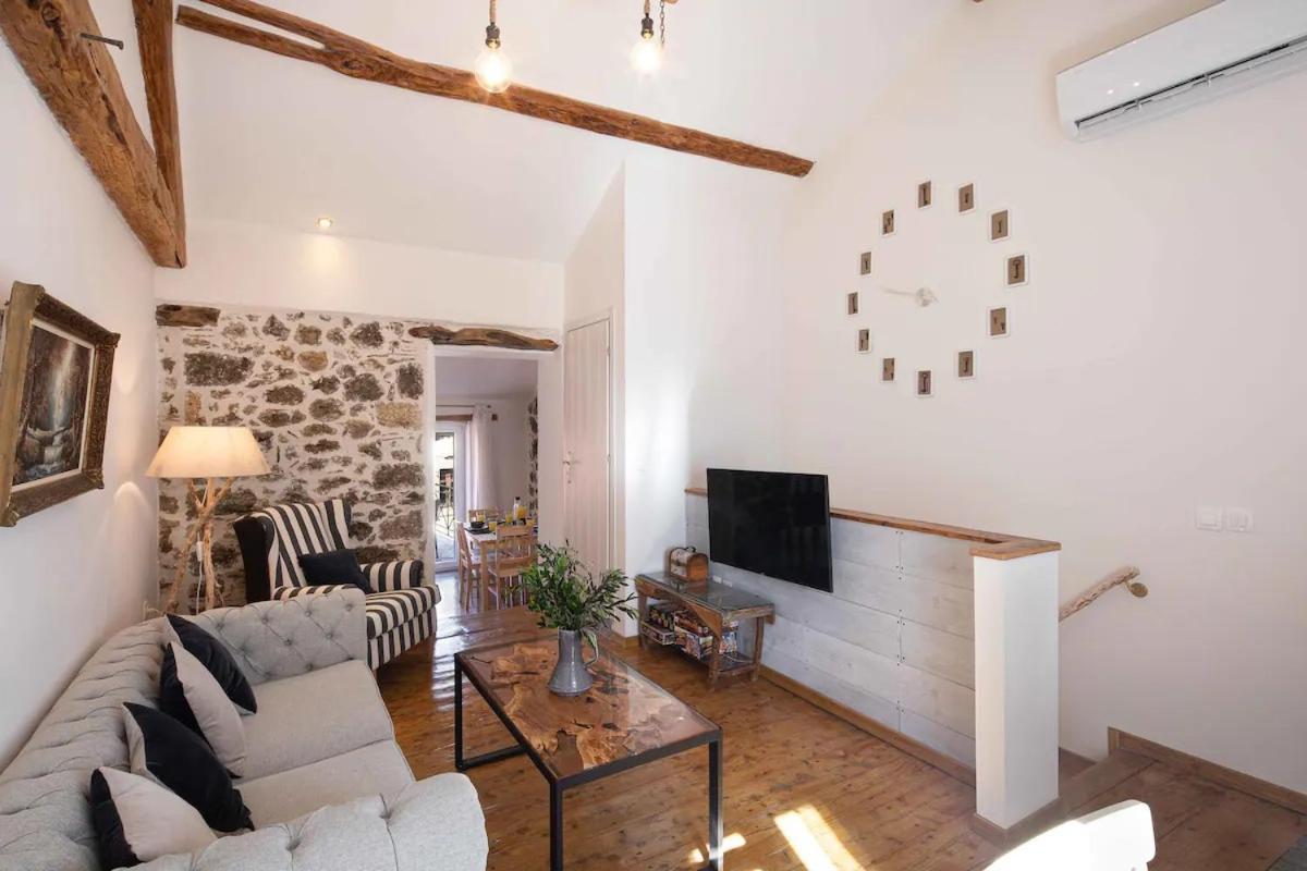 Alia House Villa Doukades ภายนอก รูปภาพ